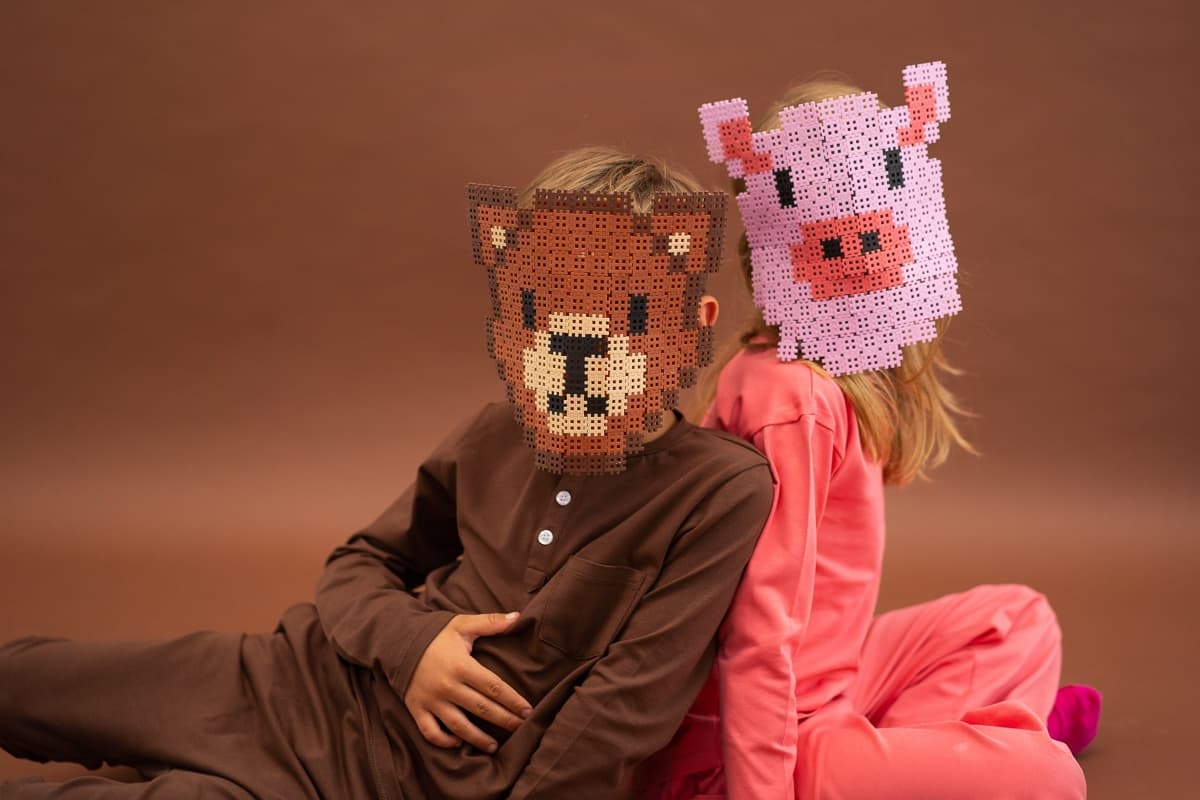 maski dziecięce klocki